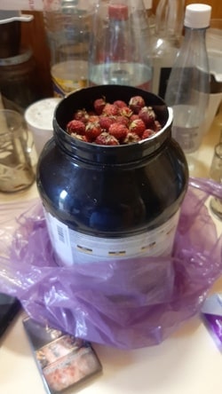 Лето - время ягод с Серебряной водой! Сюжет клиента нашей компании Светланы Р.